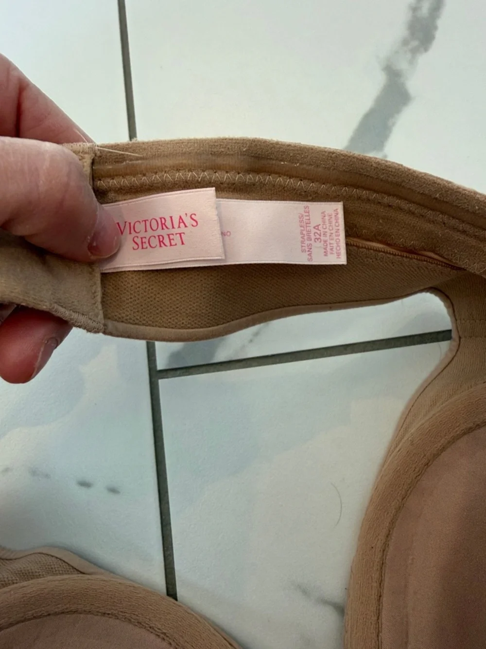 Victoria's Secret Strapless Bra - Picture 2 of 3